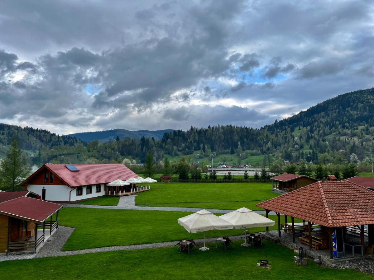 Biotour Camping & Restaurant Ghimeş-Făget Dış mekan fotoğraf