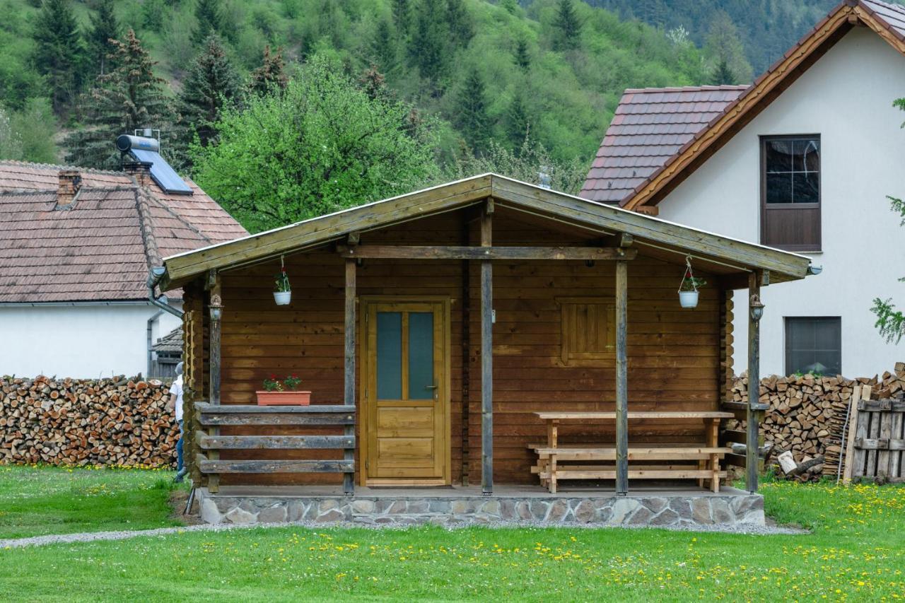 Biotour Camping & Restaurant Ghimeş-Făget Dış mekan fotoğraf
